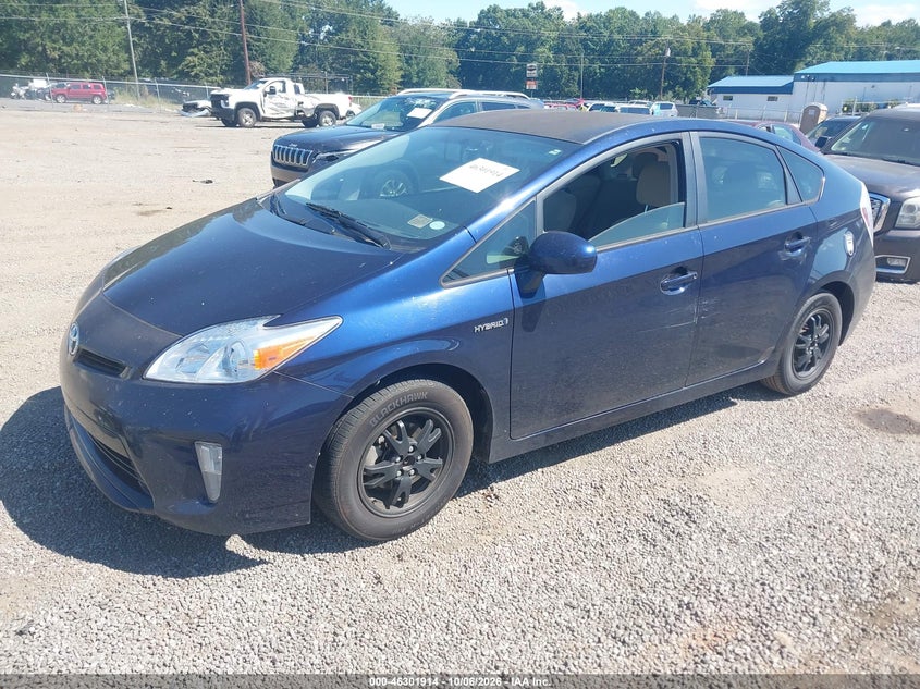 Vin: jtdkn3du7d0352913, lot: 46802112, toyota prius three 20132
