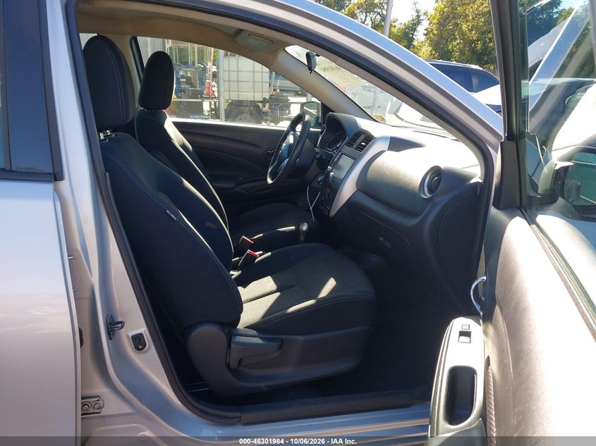 2019 NISSAN VERSA 1.6 SV · Фото 5
