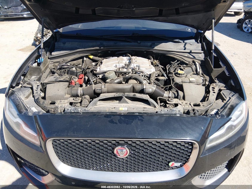 2017 JAGUAR F-PACE S · Фото 10