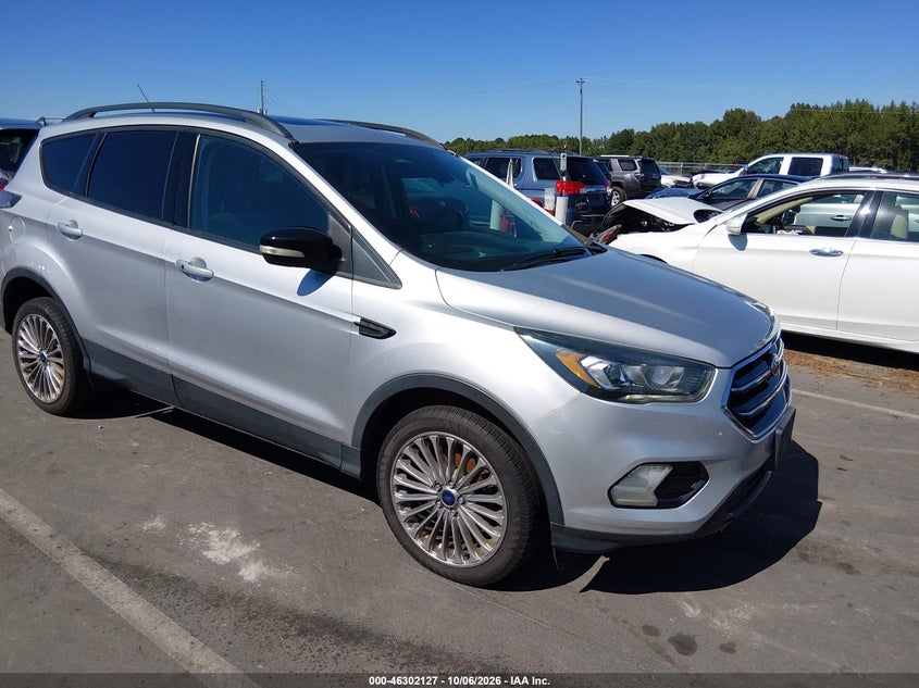 Vin: 1fmcu9j93hua44965, lot: 46802326, ford escape titanium 20171