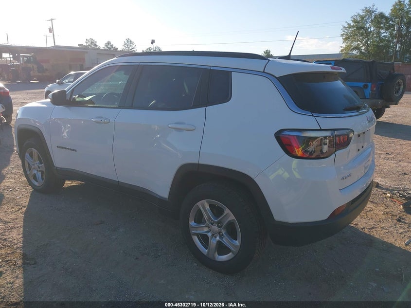 2023 JEEP COMPASS LATITUDE 4X4 · Фото 3