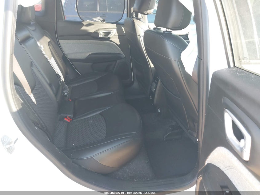 2023 JEEP COMPASS LATITUDE 4X4 · Фото 8