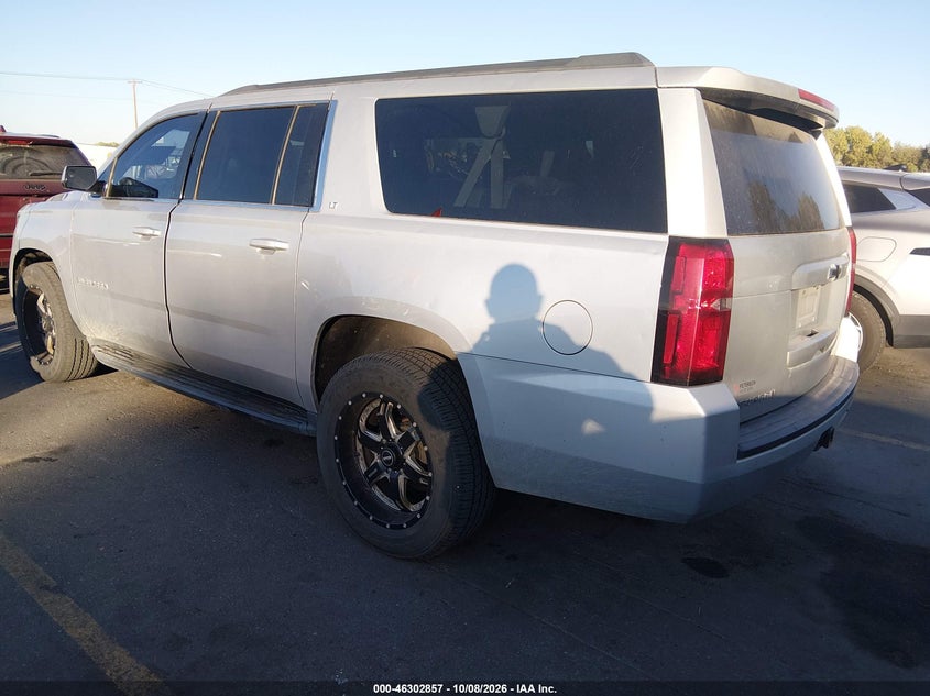CHEVROLET SUBURBAN - zdjęcie 3