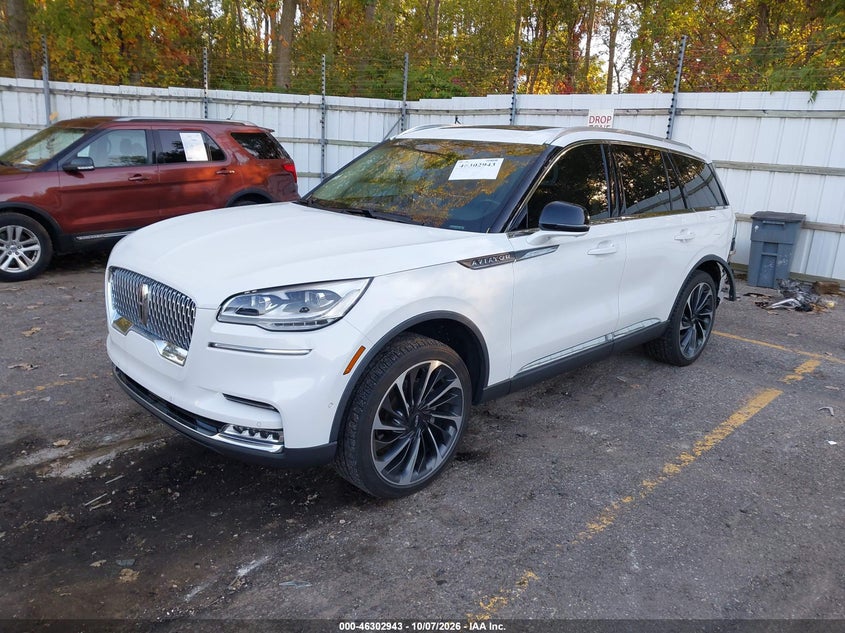 2021 LINCOLN AVIATOR RESERVE · Фото 2