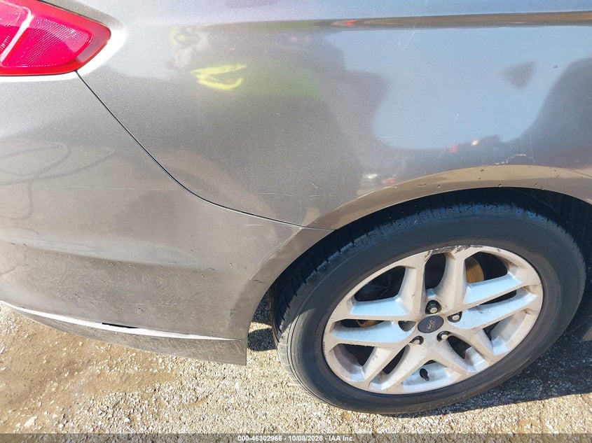 2014 FORD FUSION SE · Фото 18
