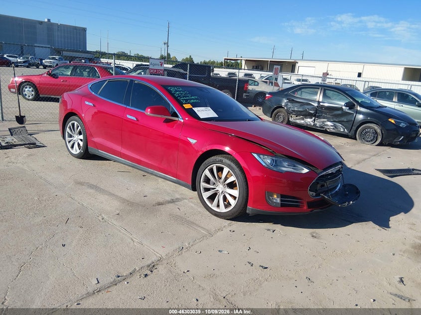 2014 TESLA MODEL S P85