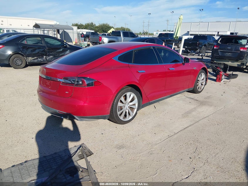 2014 TESLA MODEL S P85 · Фото 4