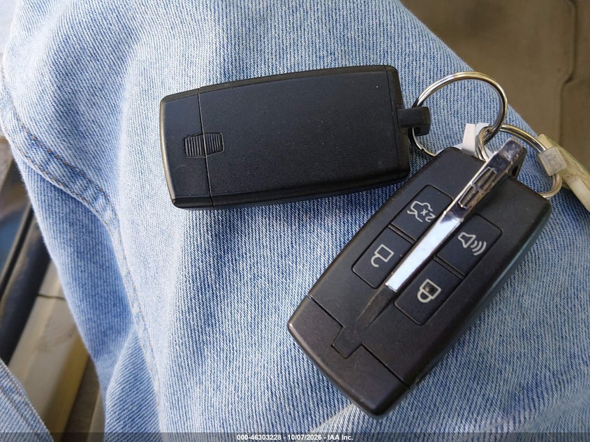 2012 LINCOLN MKS ECOBOOST · Photo 11
