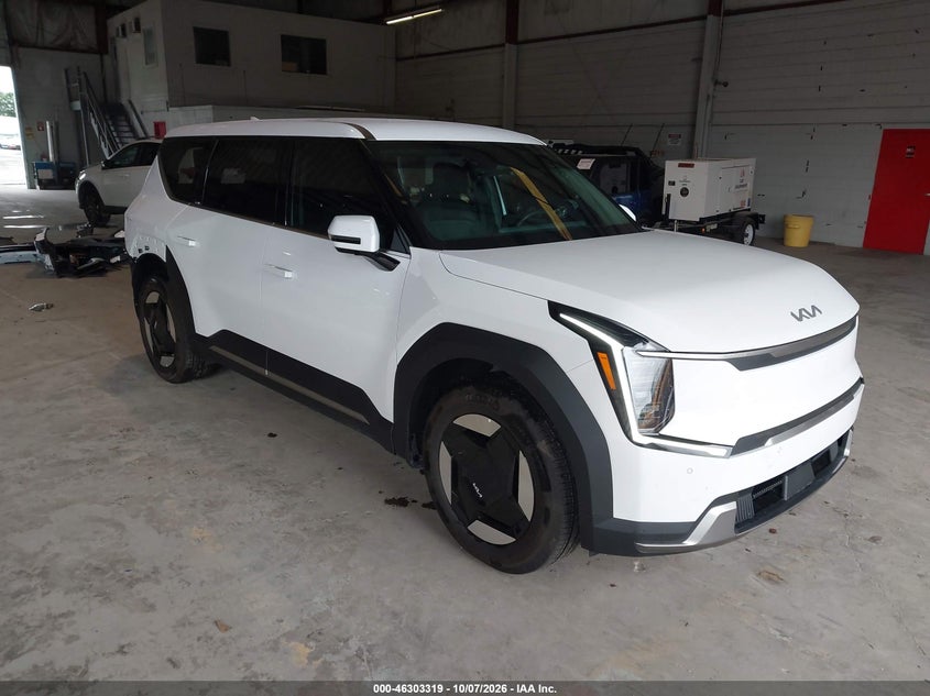 Vin: 5xyaa5s21tg024092, lot: 46803518, kia ev9 light short range 20261