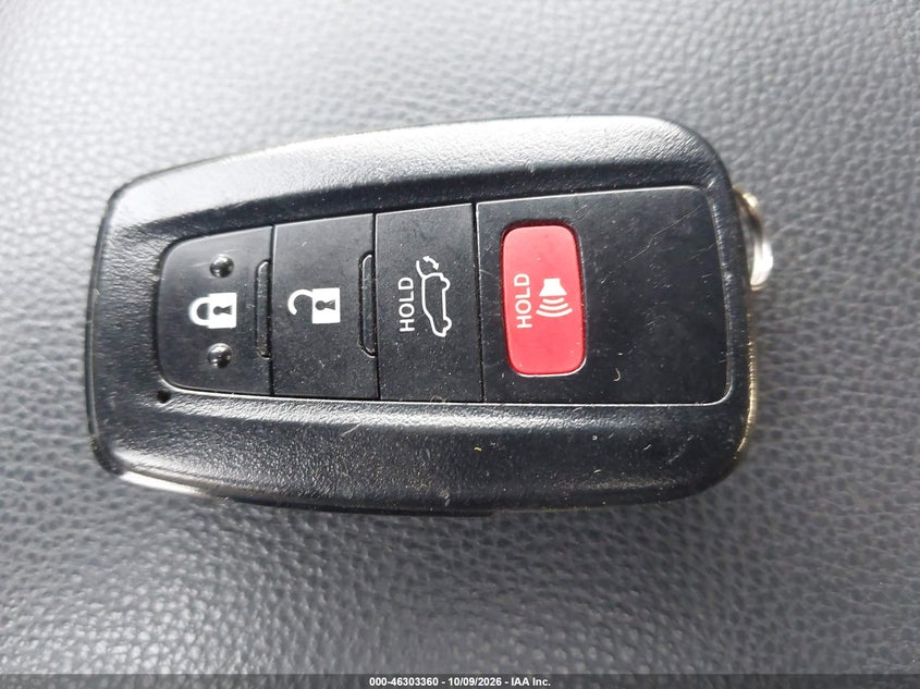 TOYOTA RAV4 HYBRID - zdjęcie 11