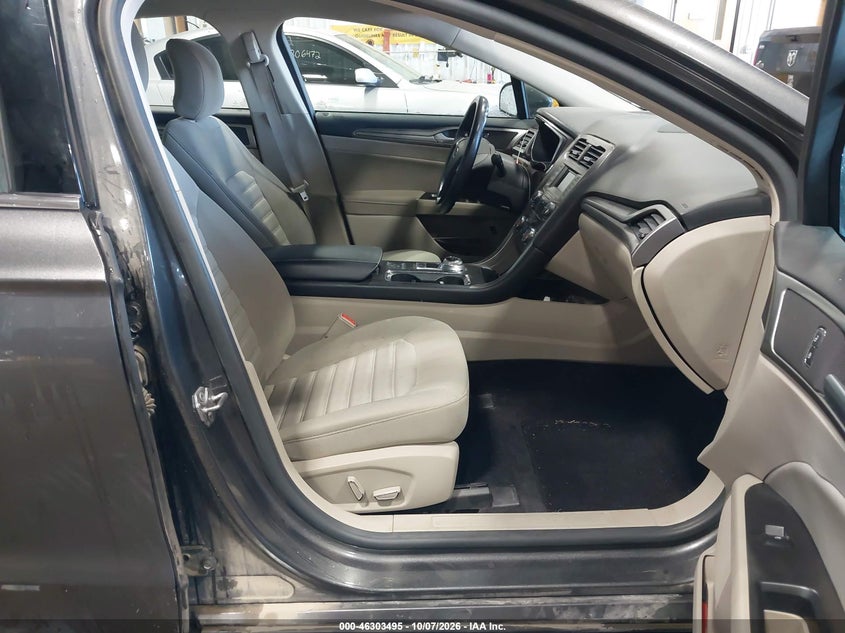 2017 FORD FUSION HYBRID SE · Фото 5