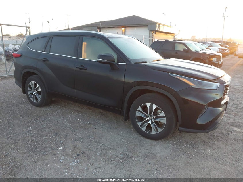 Vin: 5tdhzrbh5ns252900, lot: 46803740, toyota highlander xle 20221
