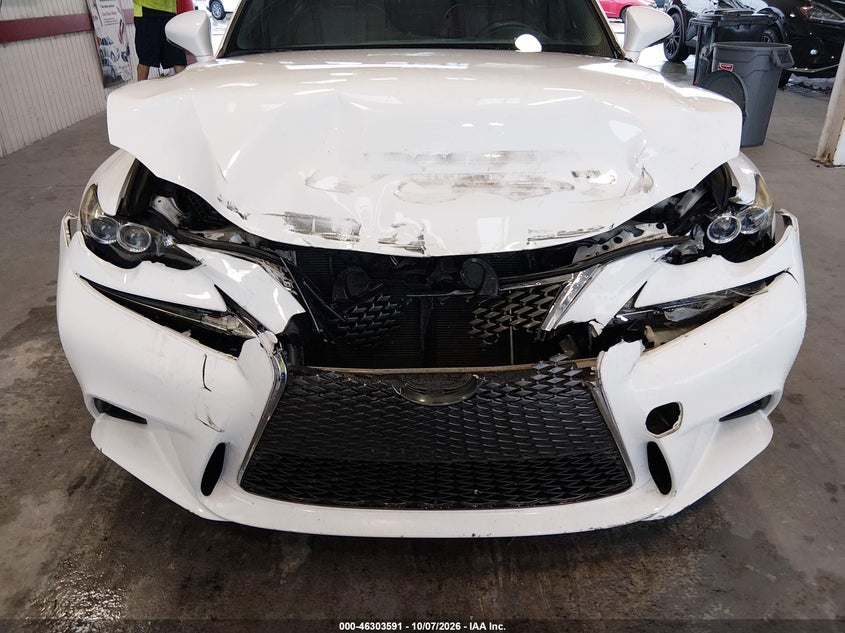 LEXUS IS 250 - zdjęcie 13