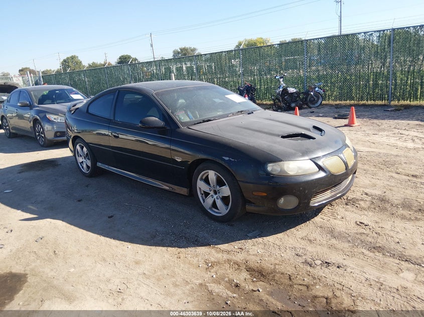 2005 PONTIAC GTO