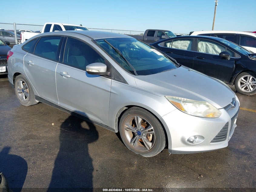 Vin: 1fadp3f20el229488, lot: 46804243, ford focus se 2014 img_1