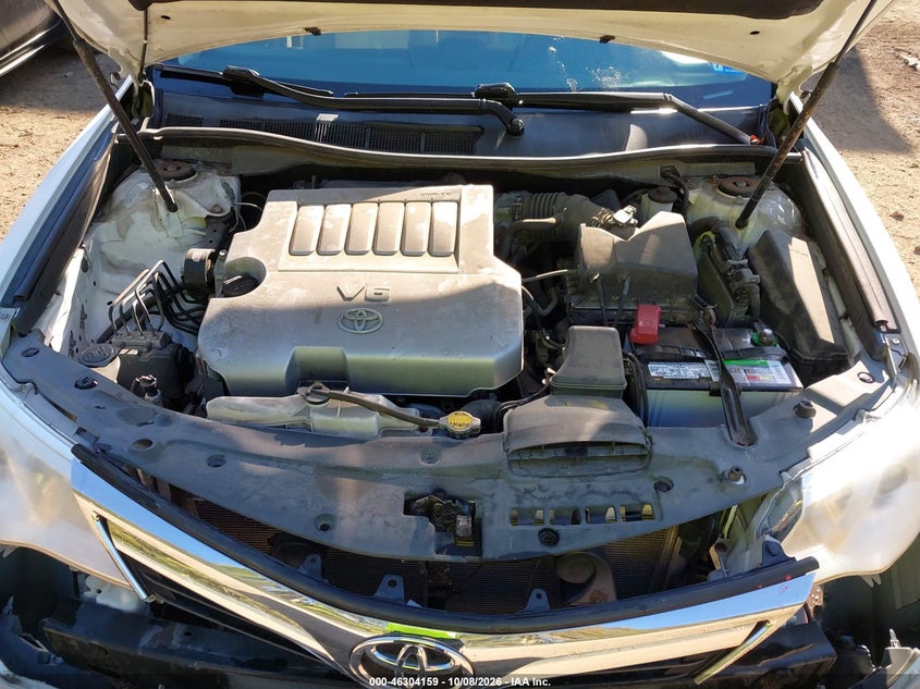 2012 TOYOTA CAMRY XLE V6 · Фото 10