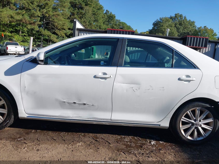 2012 TOYOTA CAMRY XLE V6 · Фото 14