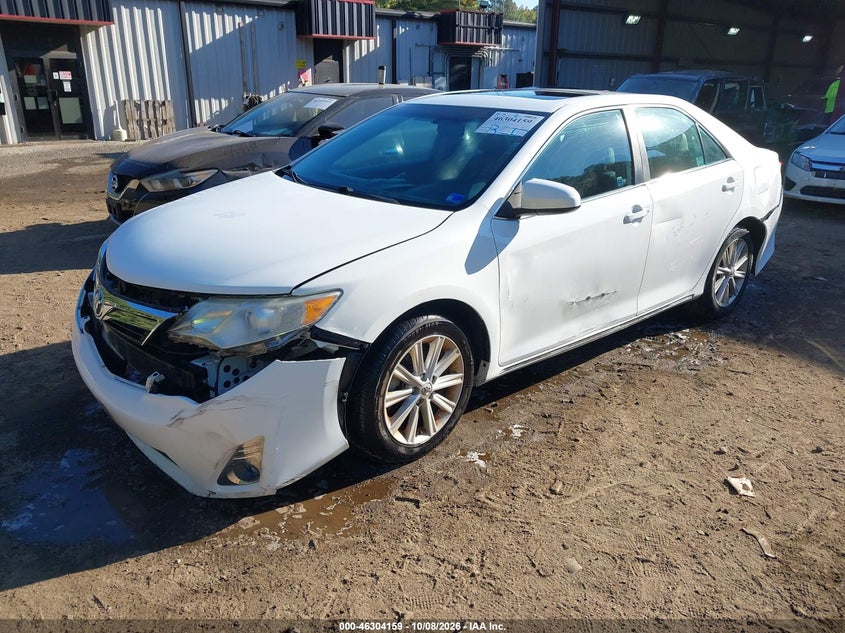 2012 TOYOTA CAMRY XLE V6 · Фото 2