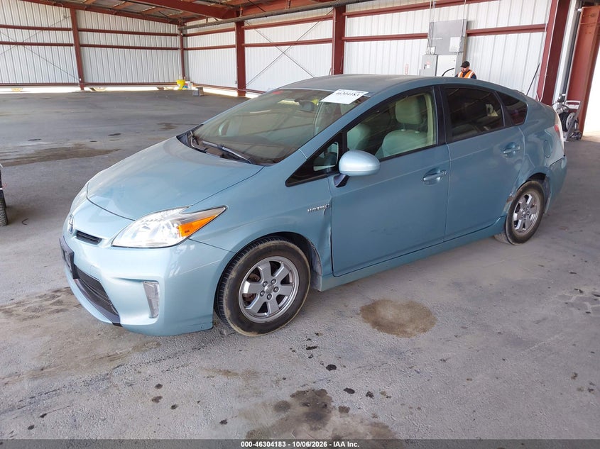 TOYOTA PRIUS - zdjęcie 2