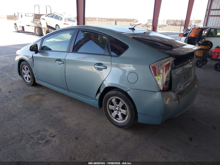 TOYOTA PRIUS - zdjęcie 3
