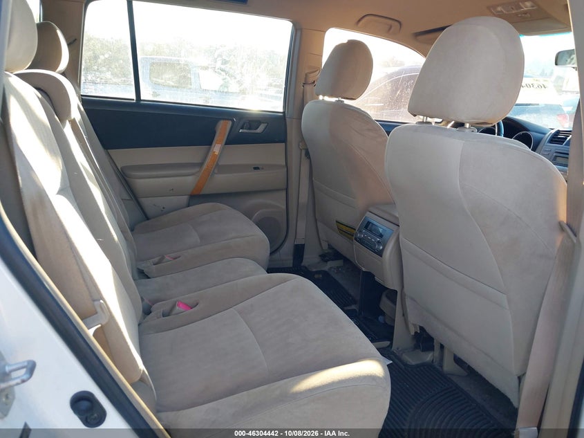 Фото 8 - TOYOTA HIGHLANDER HYBRID