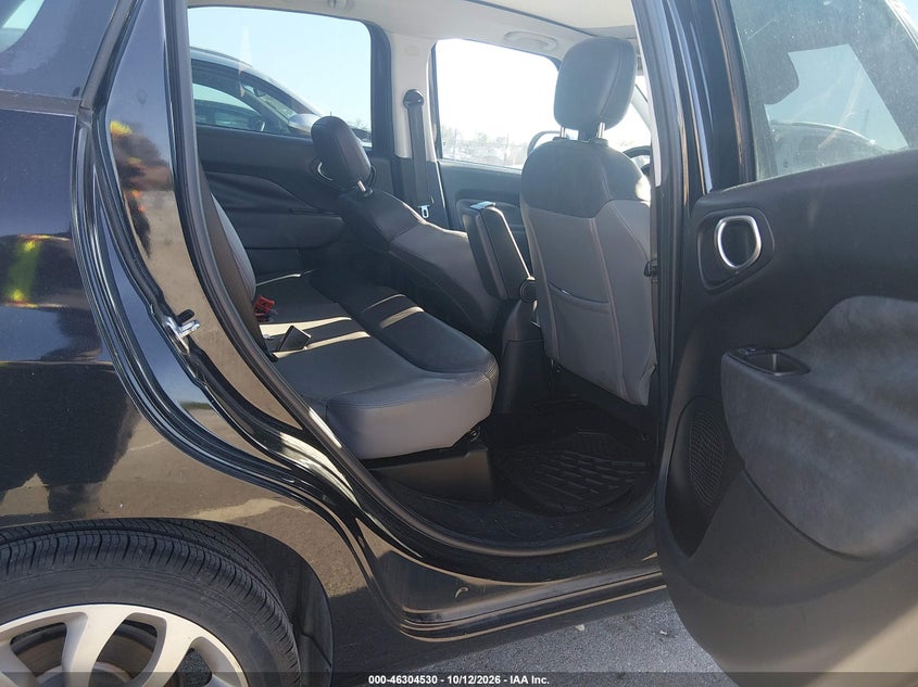 2014 FIAT 500L LOUNGE · Фото 8