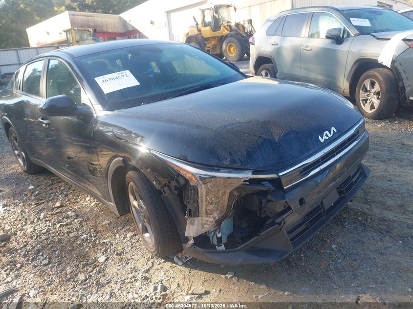Vin: 3kpft4de1se021772, lot: 46804771, kia k4 lxs 2025 img_1