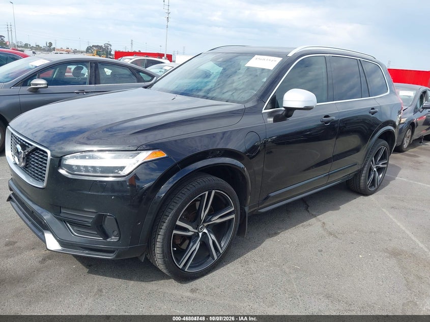 2017 VOLVO XC90 HYBRID T8 R-DESIGN · Фото 2