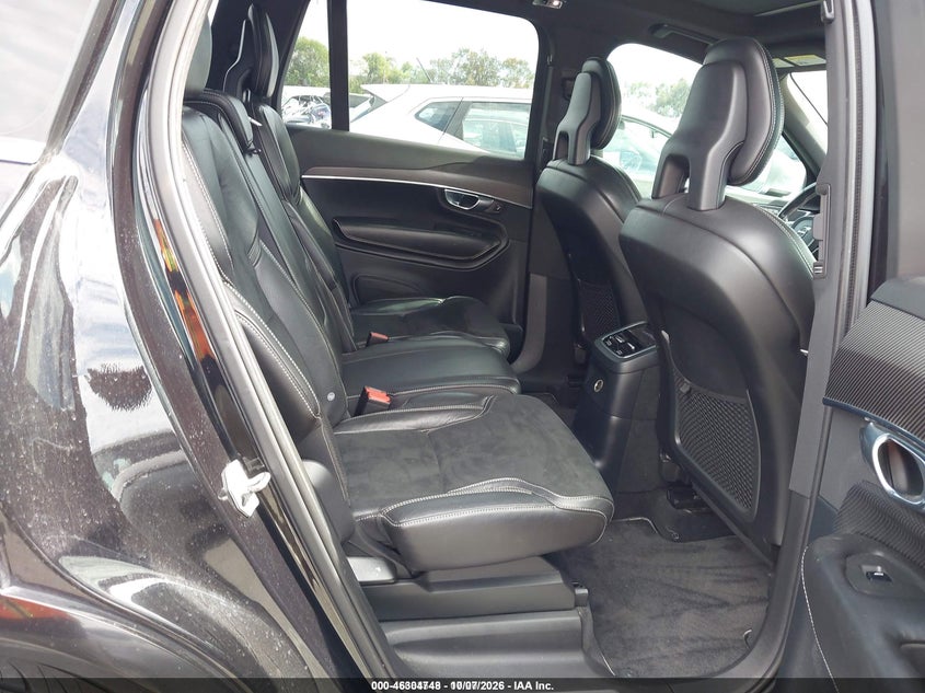 2017 VOLVO XC90 HYBRID T8 R-DESIGN · Фото 8