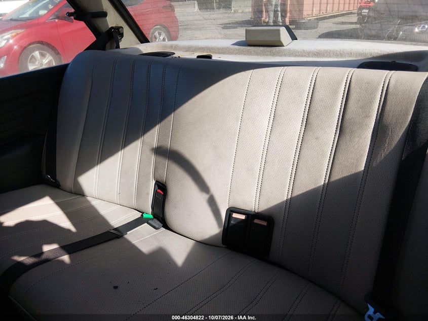 BMW 318 1985 VIN WBAAK7403F8788006