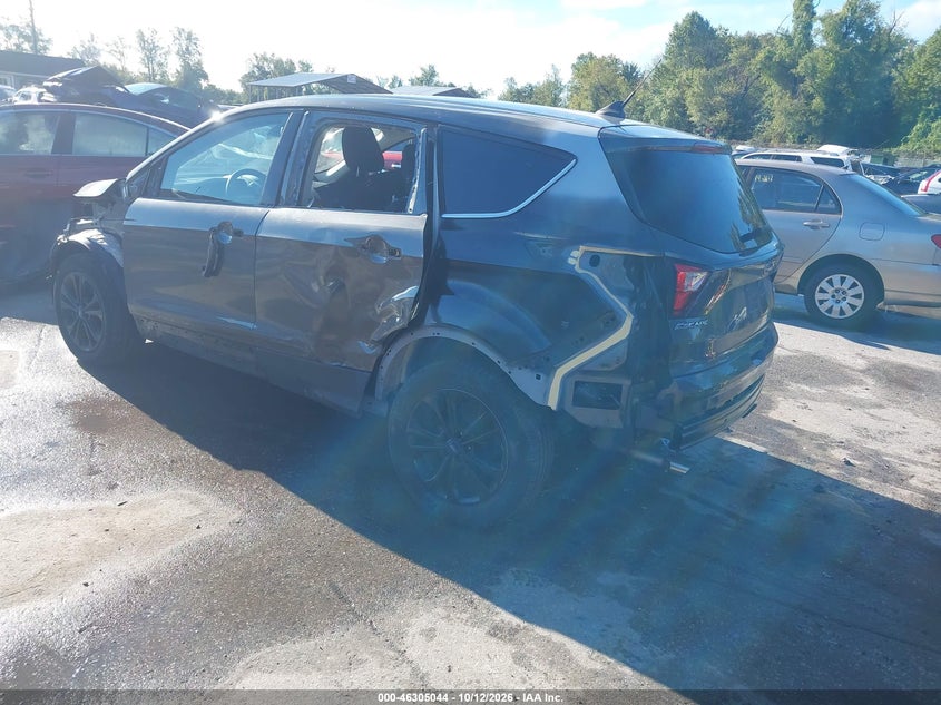 Vin: 1fmcu9gd2kua12981, lot: 46805243, ford escape se 20193