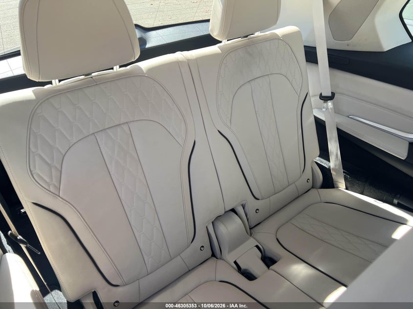 BMW X7 2020 VIN 5UXCW2C07L0E74990