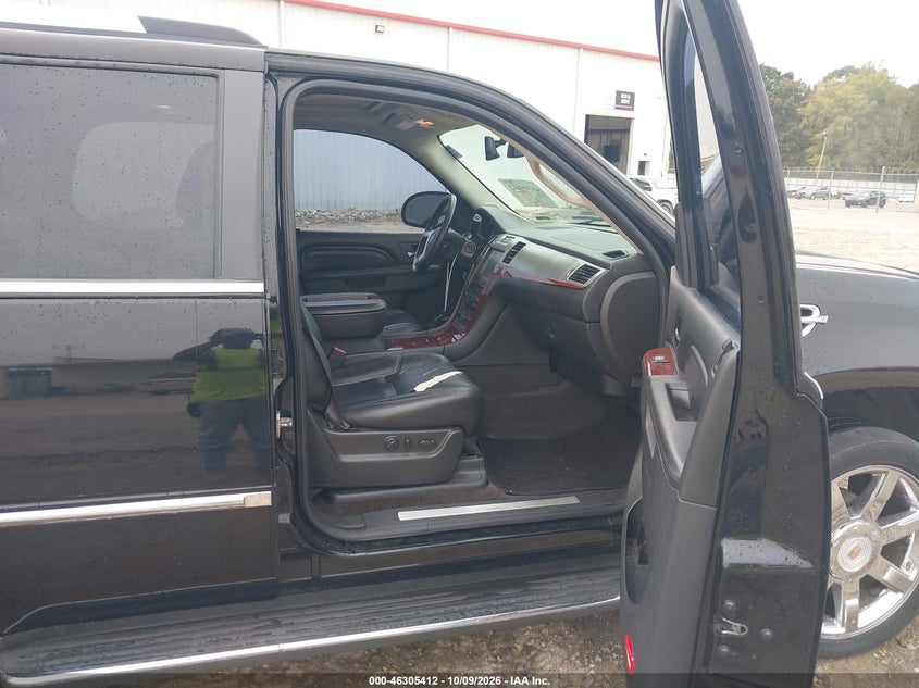 2012 CADILLAC ESCALADE LUXURY · Фото 5