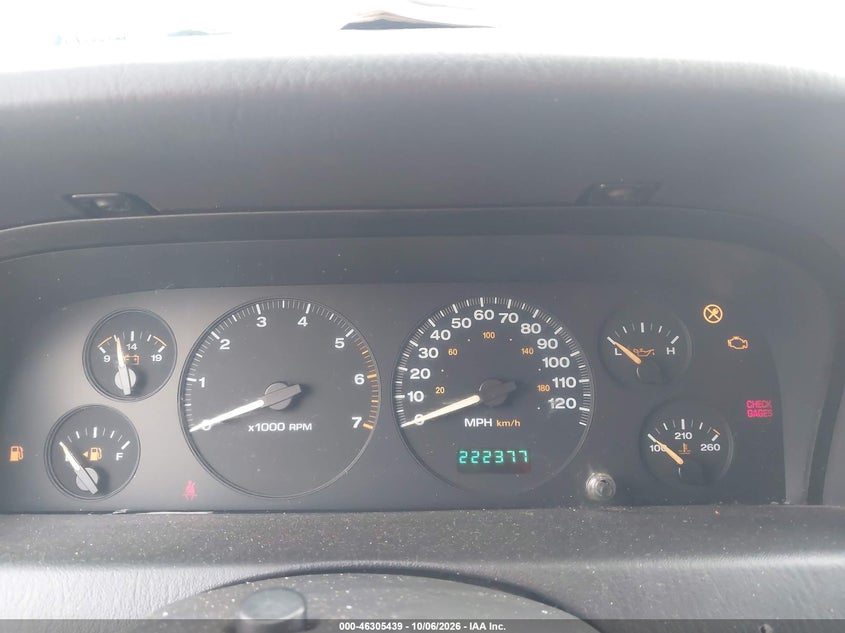 JEEP GRAND CHEROKEE 2004 VIN 1J4GX48S64C320705