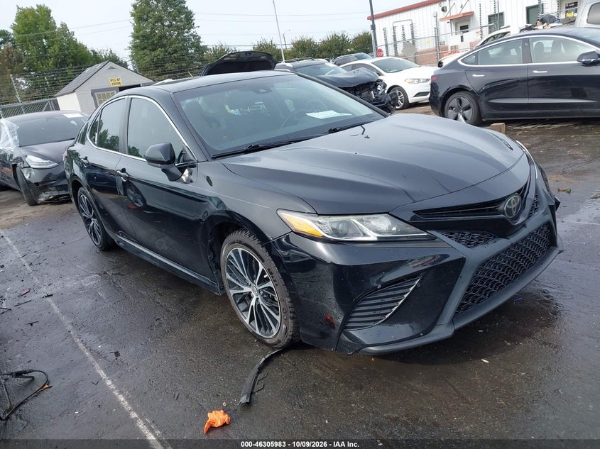 TOYOTA CAMRY - zdjęcie 1
