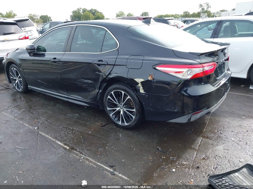 TOYOTA CAMRY - zdjęcie 3