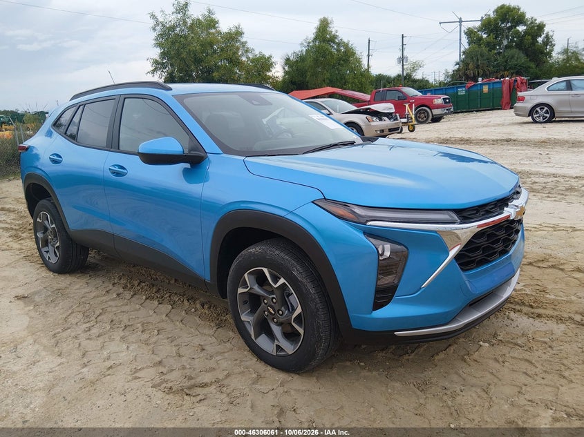 2025 CHEVROLET TRAX FWD LT