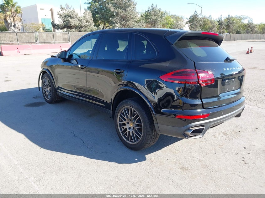 Vin: wp1aa2a2xjka05529, lot: 46806327, porsche cayenne platinum edition 20183