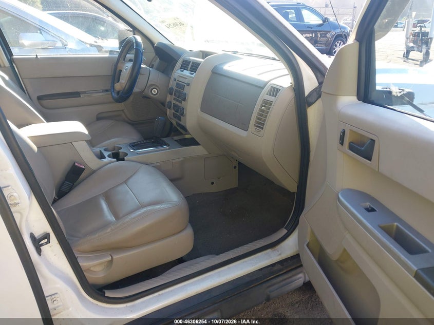 2008 FORD ESCAPE XLT · Photo 5