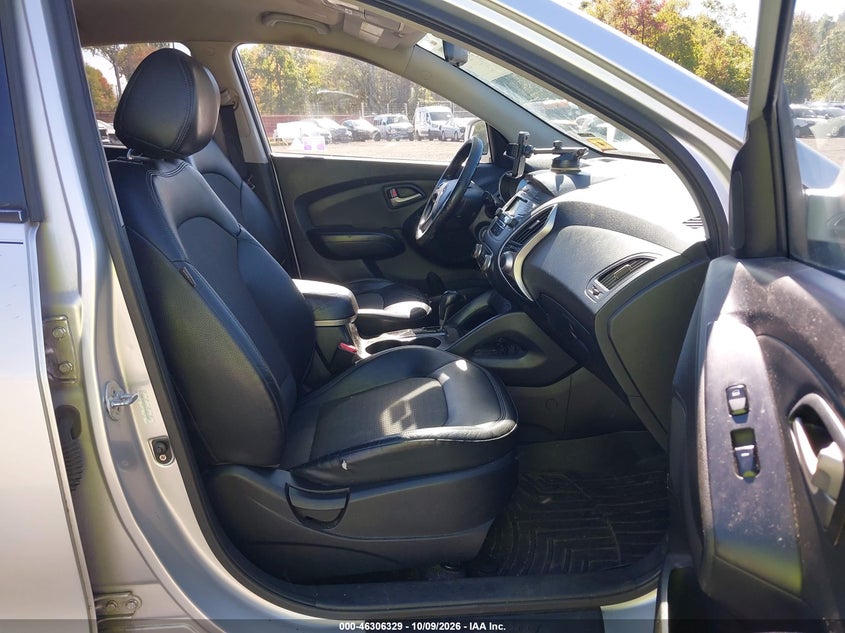 HYUNDAI TUCSON 2010 VIN KM8JUCAC0AU081235