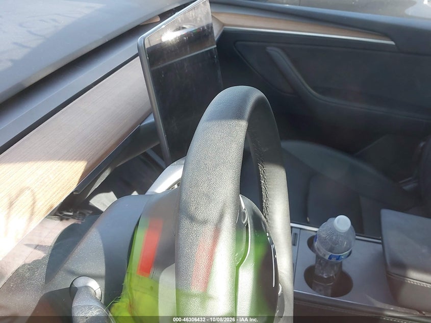 TESLA MODEL Y 2022 VIN 7SAYGDEE3NA009827