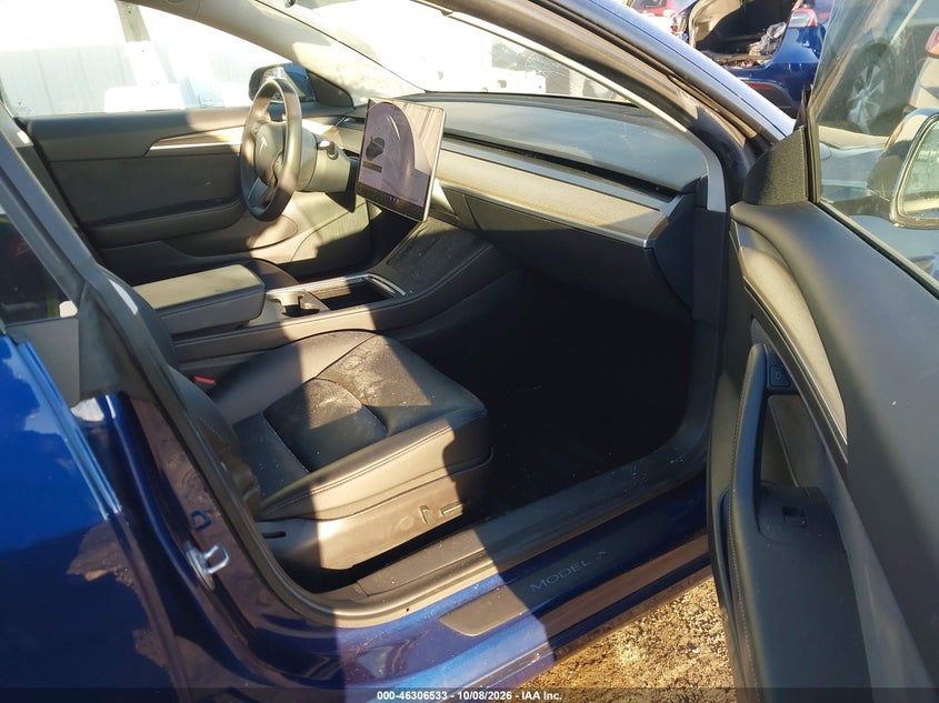 TESLA MODEL 3 - zdjęcie 5