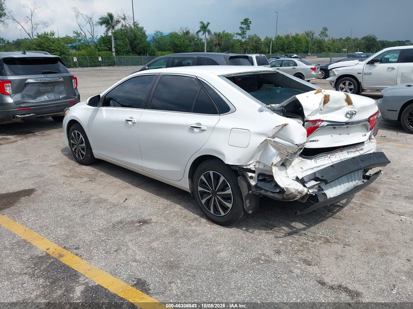 TOYOTA CAMRY - zdjęcie 3