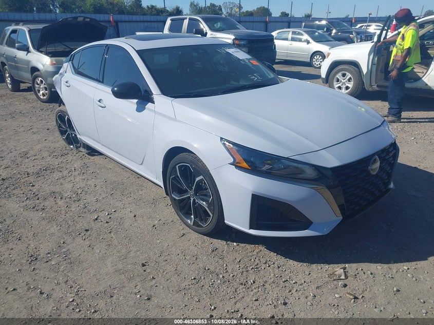 2024 NISSAN ALTIMA SR FWD