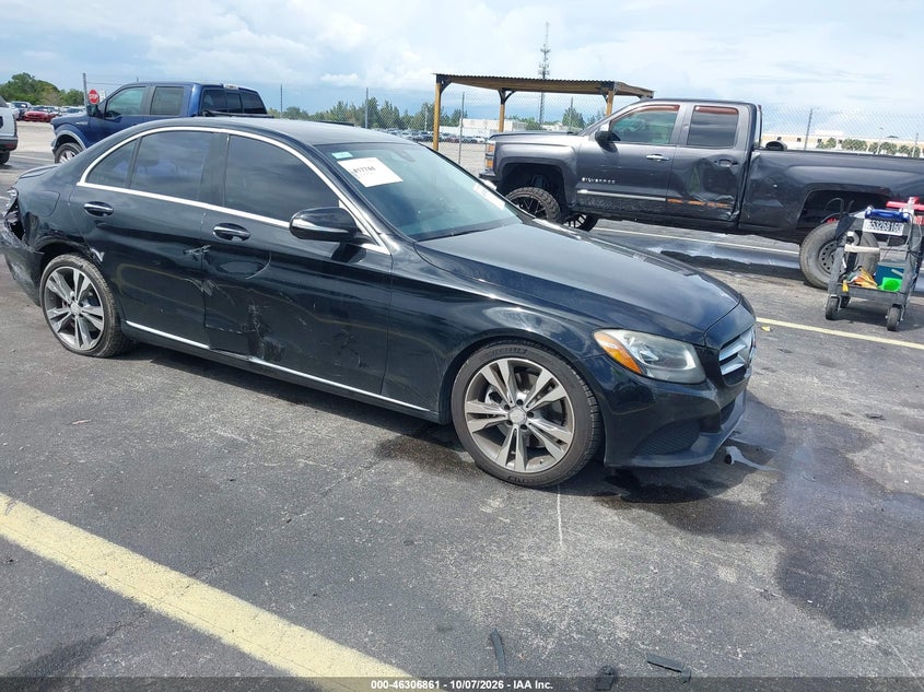2015 MERCEDES-BENZ C 300