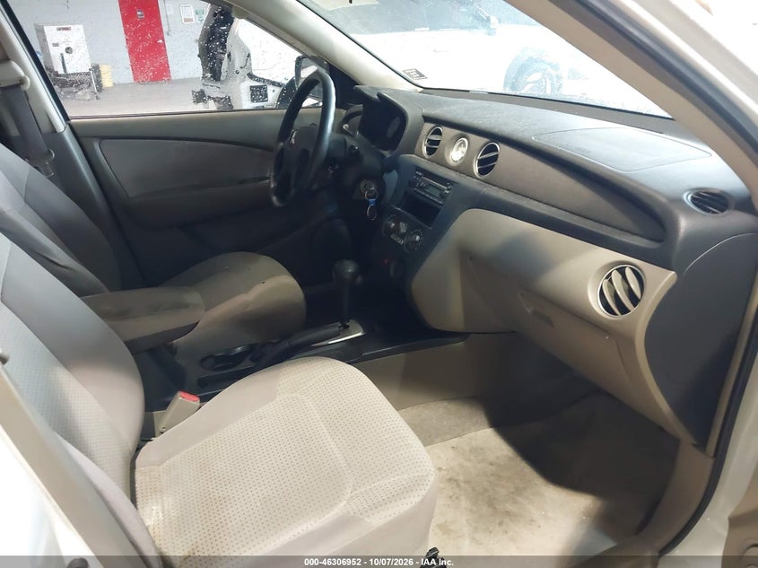 MITSUBISHI OUTLANDER 2005 VIN JA4LX41F45U004890