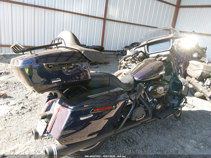 HARLEY-DAVIDSON FLHXU 2025