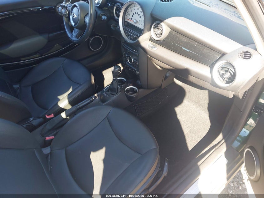 2013 MINI HARDTOP COOPER · Photo 5