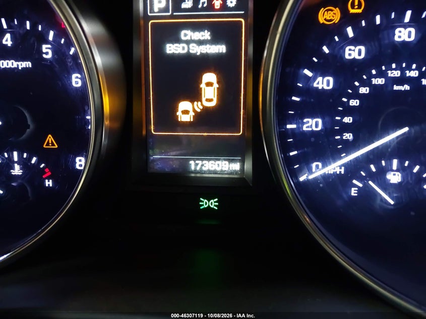 2017 HYUNDAI SANTA FE SE · Фото 15