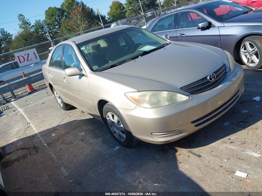 2004 TOYOTA CAMRY LE